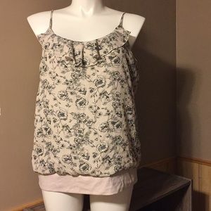 Maurice’s tank top